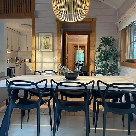 Casa *